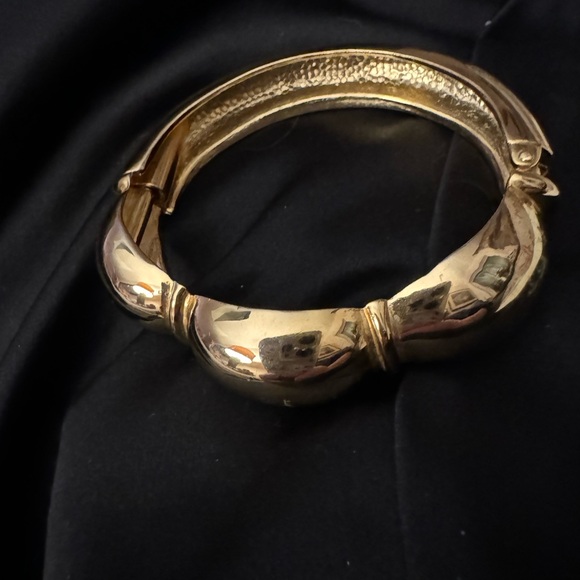 Bundle of 3 Cuff Bracelets Animal Print is Plunder Unique and very cool . - Picture 12 of 16